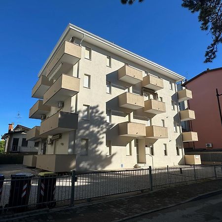קאורלה Condominio Cristina - Agenzia Cocal מראה חיצוני תמונה