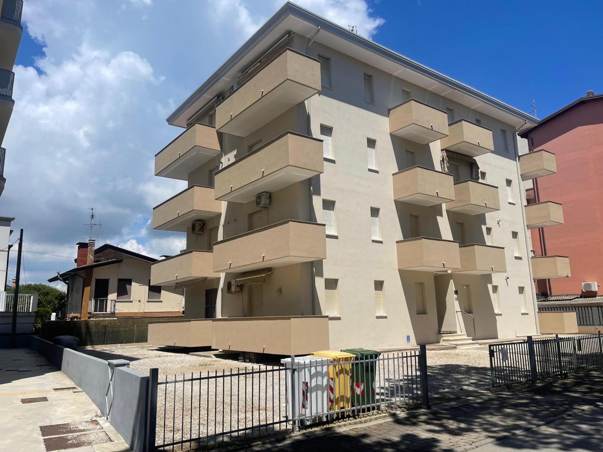 קאורלה Condominio Cristina - Agenzia Cocal מראה חיצוני תמונה